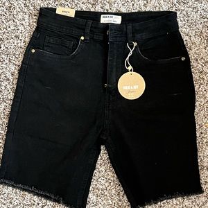 Short Black JOLIE & JOY